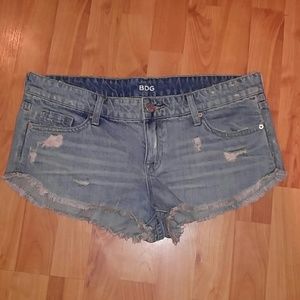UO BDG - low rise Dolphin Denim cut off shorts